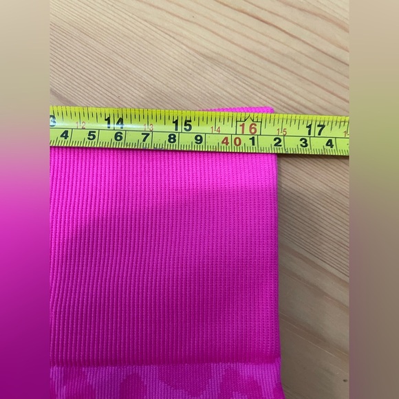 Neon pink women’s spandex shorts size 20 hot pink 80s party workout shorts - Picture 5 of 9